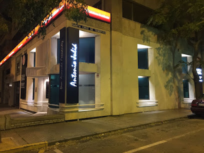 Clínica Antonio Juliá. Odontología y medicina estética. foto